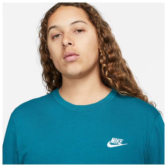 Nike Ανδρική κοντομάνικη μπλούζα Sportswear Club Nike Ανδρική κοντομάνικη μπλούζα Sportswear Club
